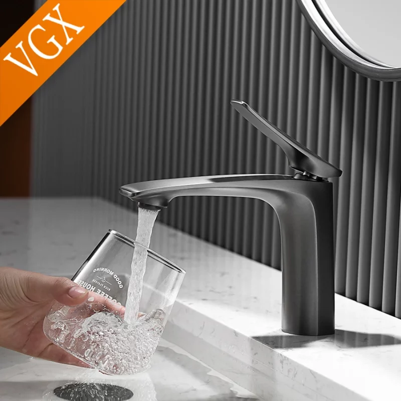 Black elegant faucet in colors: Chrome / Black / Brushed Gold